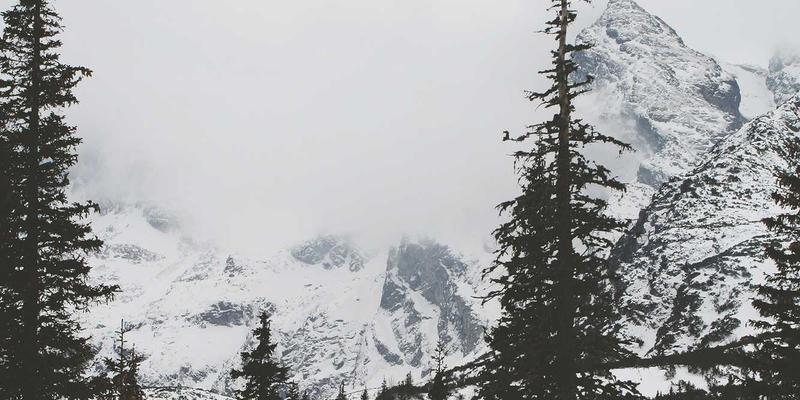 光伏电站防雷接地系统设计：守护绿色电站安全，规避雷击损失的关键技术